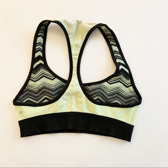 Lululemon Flow Chevron Weave Knit Sports Bra - Picture 8 of 13